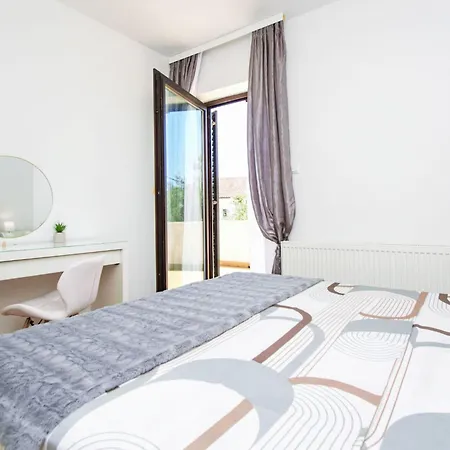 Nyaraló Holiday Barbara By Interhome
